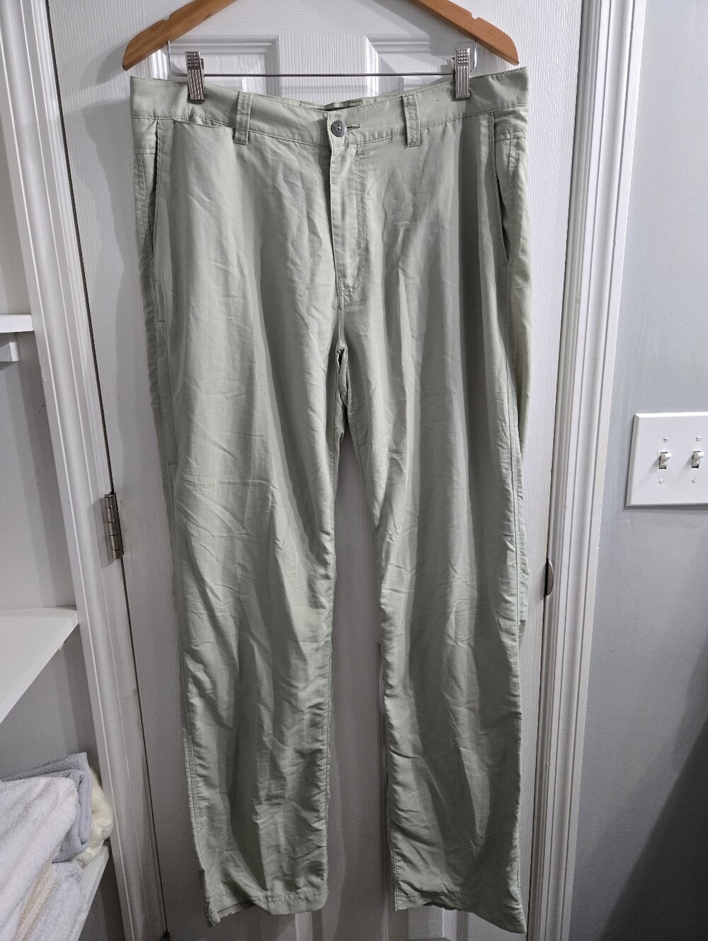 REI Hiking Outdoor Tan Khaki Pants Men's 36W x 36L EUC Lk New 36x36